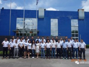 用“负熵”的底层思维，拥抱时代机遇，加快落实改革